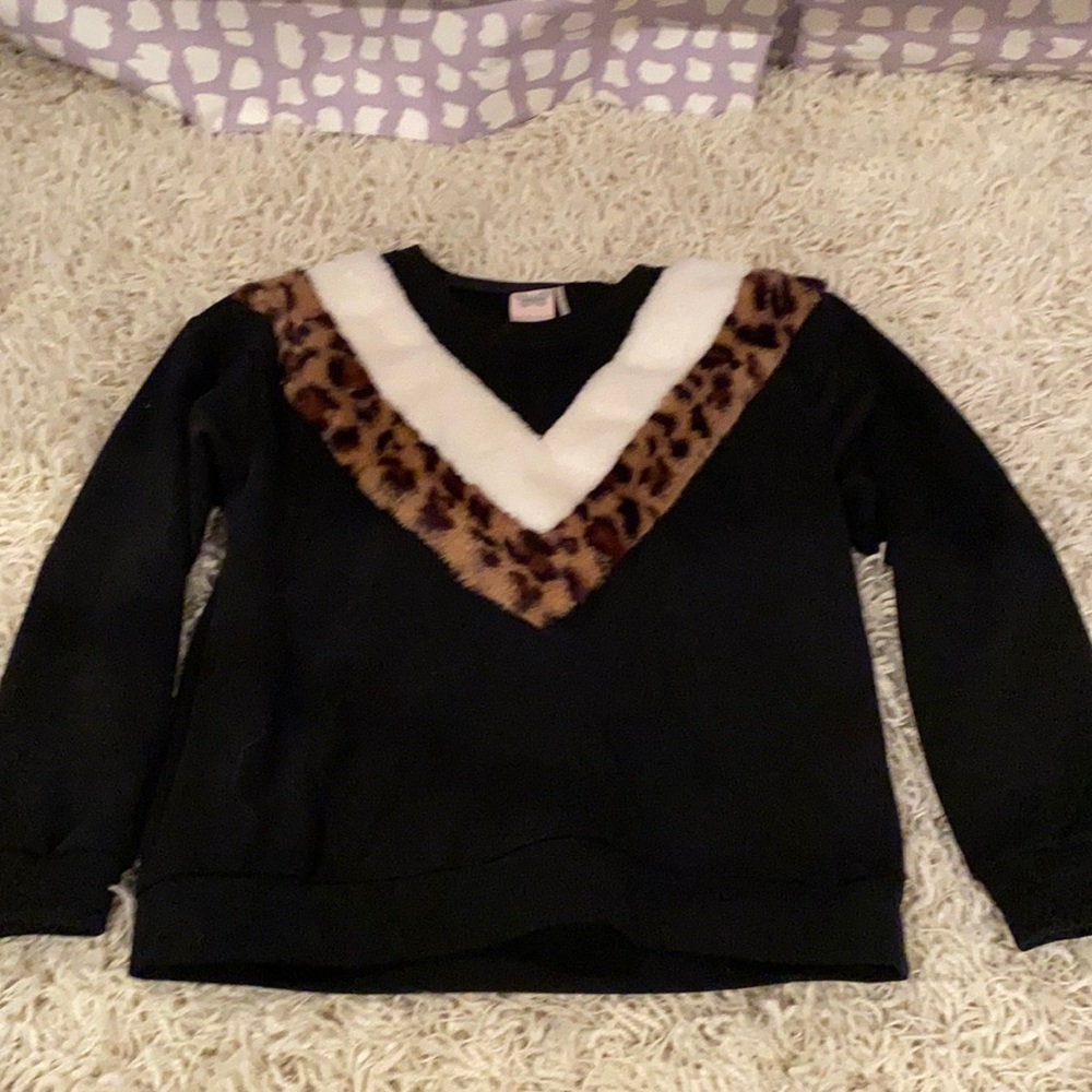 Black white and cheetah sweatshirt!